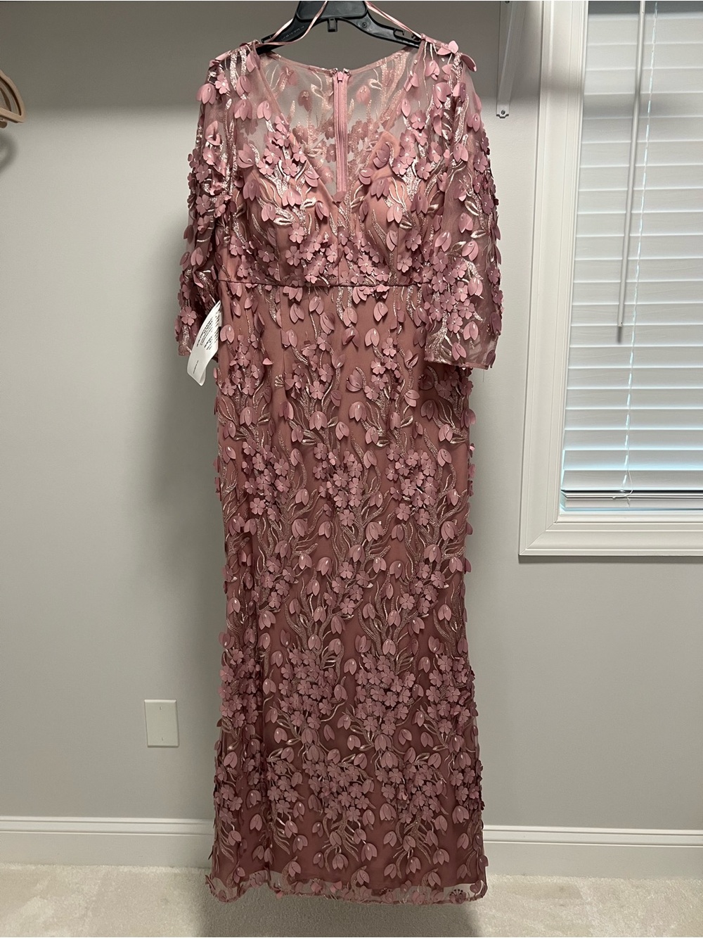 Elegant Mauve Floral Appliqué Evening Dress